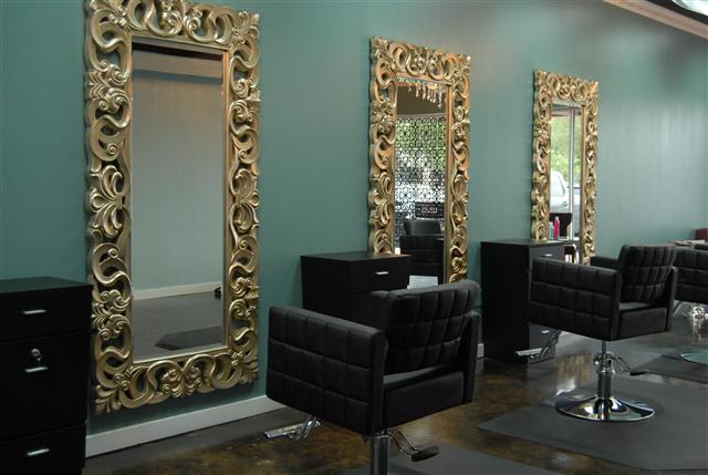 Welcome To Salon Karizma