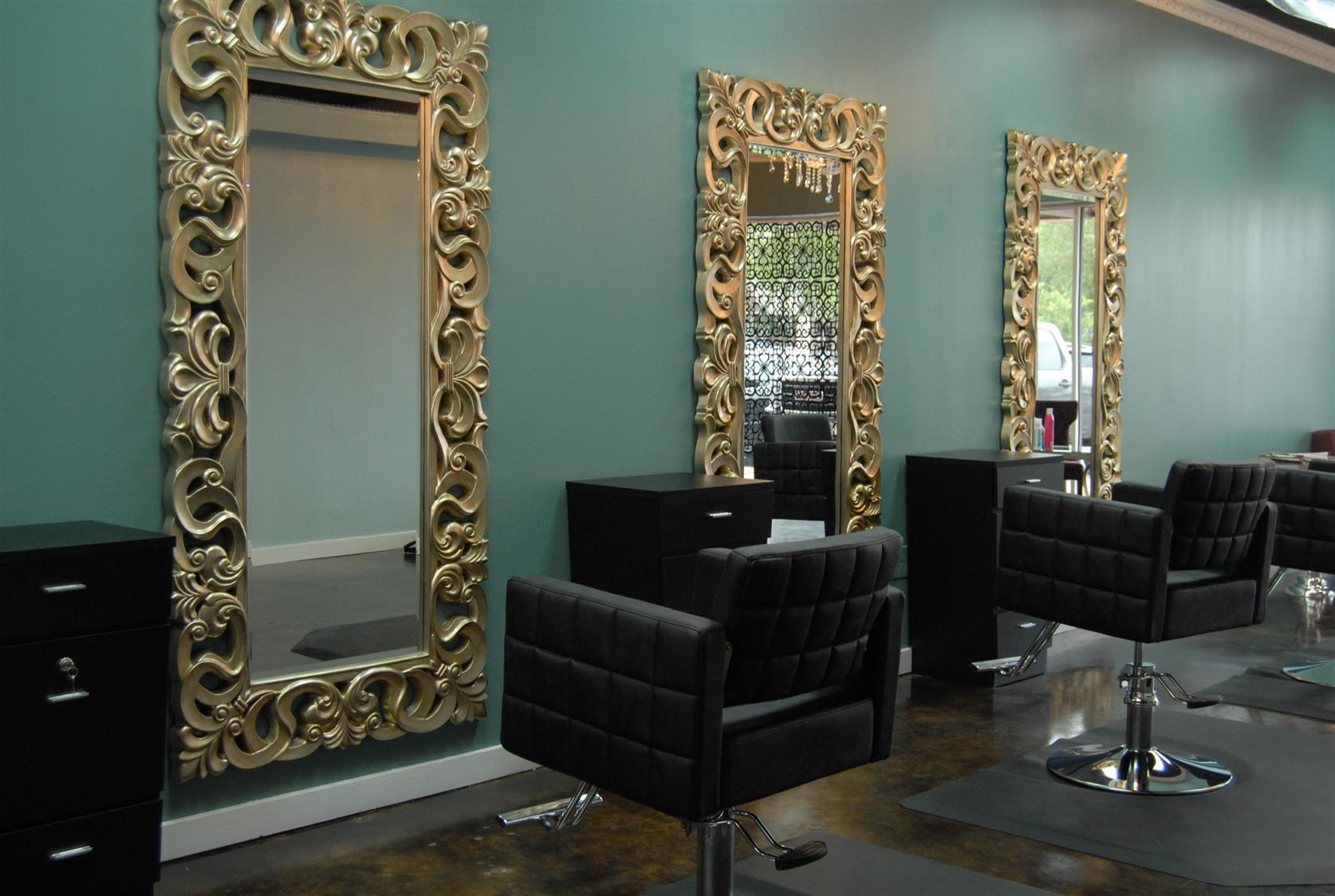 Welcome To Salon Karizma